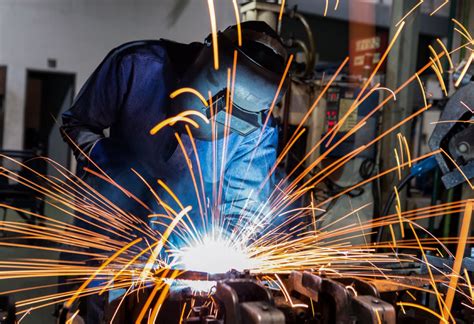 metal fabrication training courses|automotive welding courses.